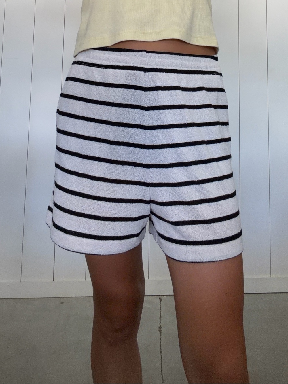 H&M SHORTS - Picture 2 of 5